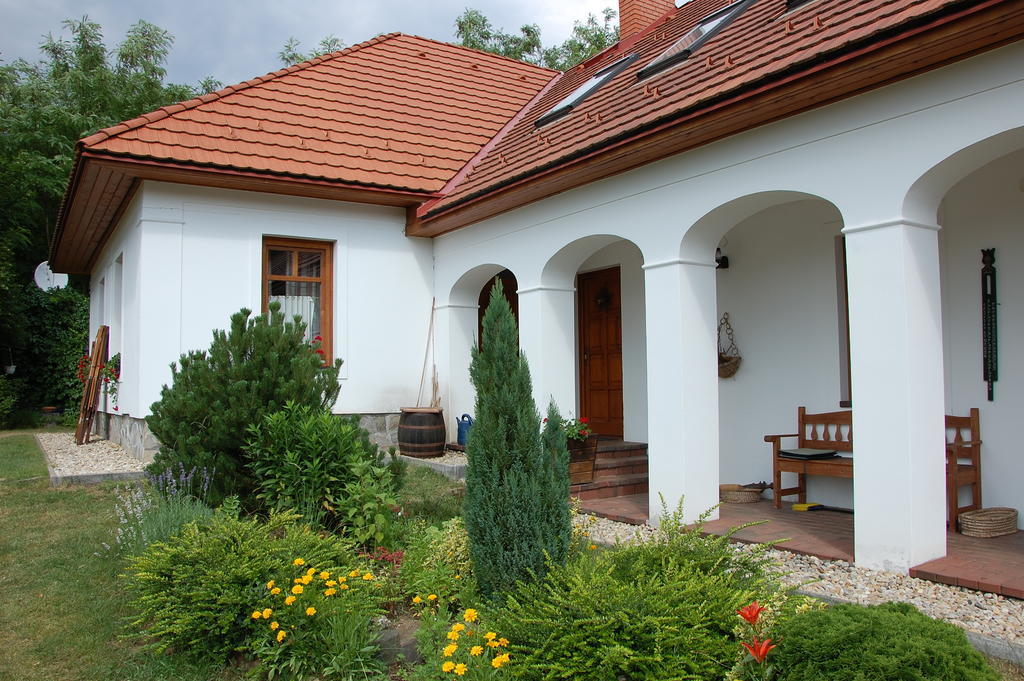 Ambitus-Haz Apartment Egerszalok Exterior photo