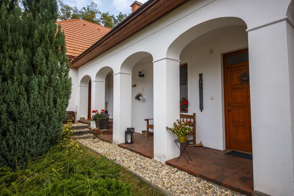 Ambitus-Haz Apartment Egerszalok Exterior photo