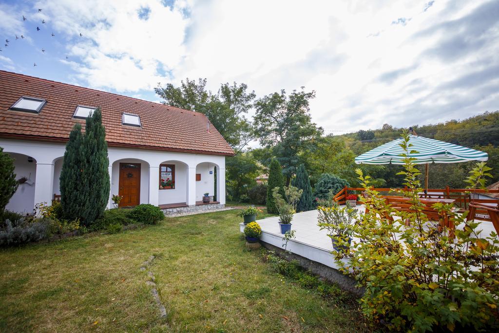 Ambitus-Haz Apartment Egerszalok Exterior photo